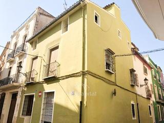 Masia  Calle pintor sorolla. Casa en carcaixent