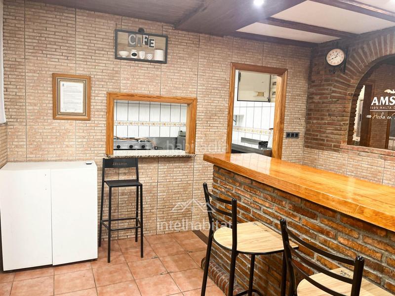 Foto f73f574c-e995-49b9-8727-99a23b96d6fc. Traspàs local comercial a Buñol