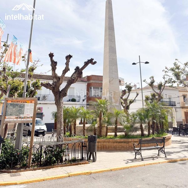 Foto c19be02b-0996-4425-b402-3d02b895a317. Casa amb aparcament a Alfarb
