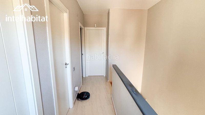 Foto 5f827fec-ca80-401b-8616-de9f5d2ddaba. Casa adossada amb aparcament a Riba - roja de Túria