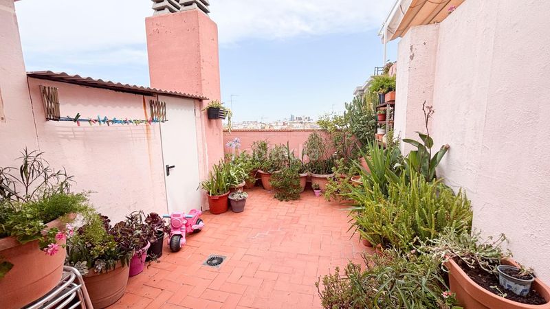 Foto dba0703a-8fb1-4214-82b5-6173c4b34e2c. Àtic a Zona Concordia Burjassot