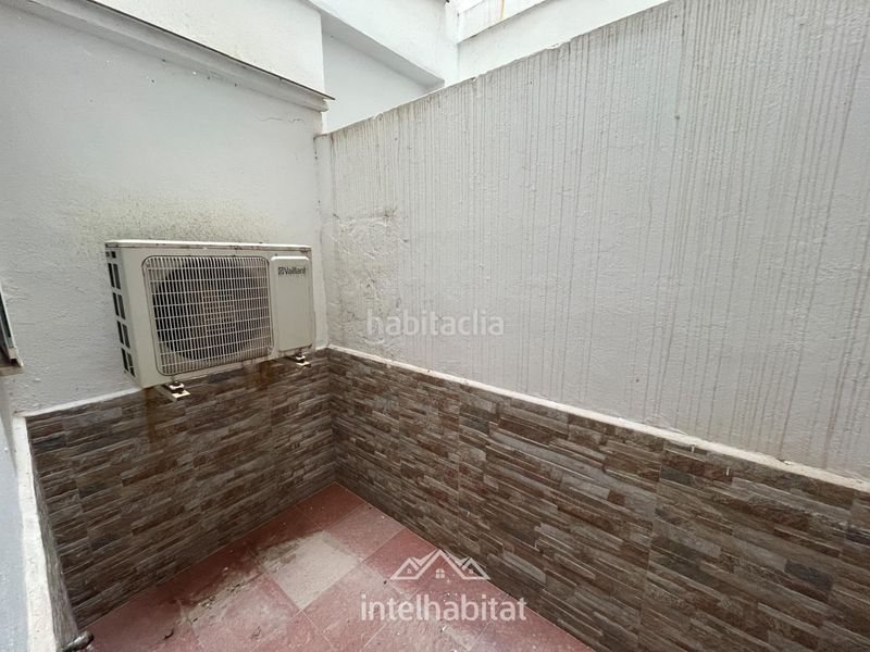 Foto 04fb4978-106d-4f67-bff5-5e15e10eab34. Planta baixa amb calefacció a Foios