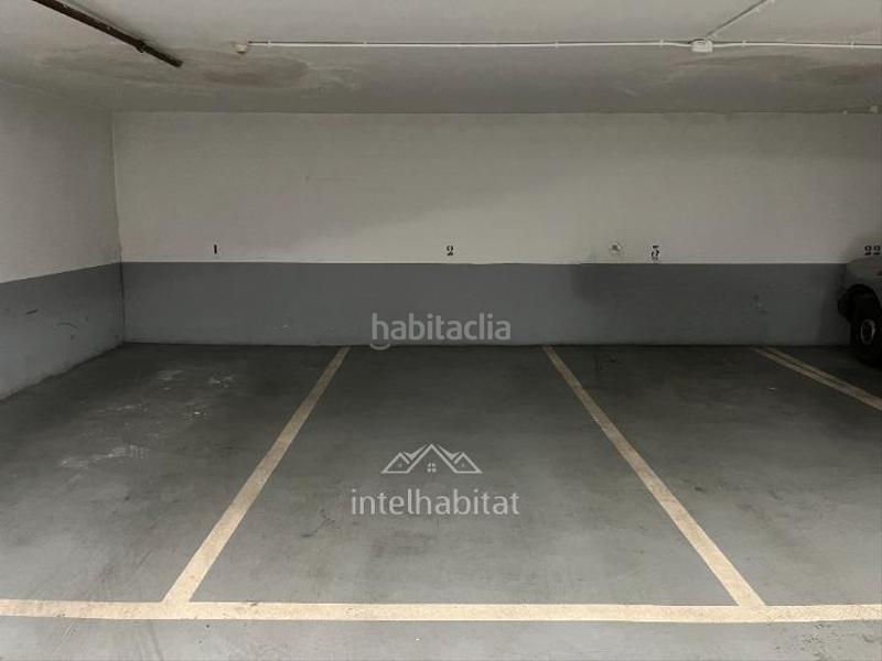 Foto a9728d54-9c0a-4bb2-8ef0-a9508727b31e. Parking coche tu plaza de garaje en el corazón ! en Valencia