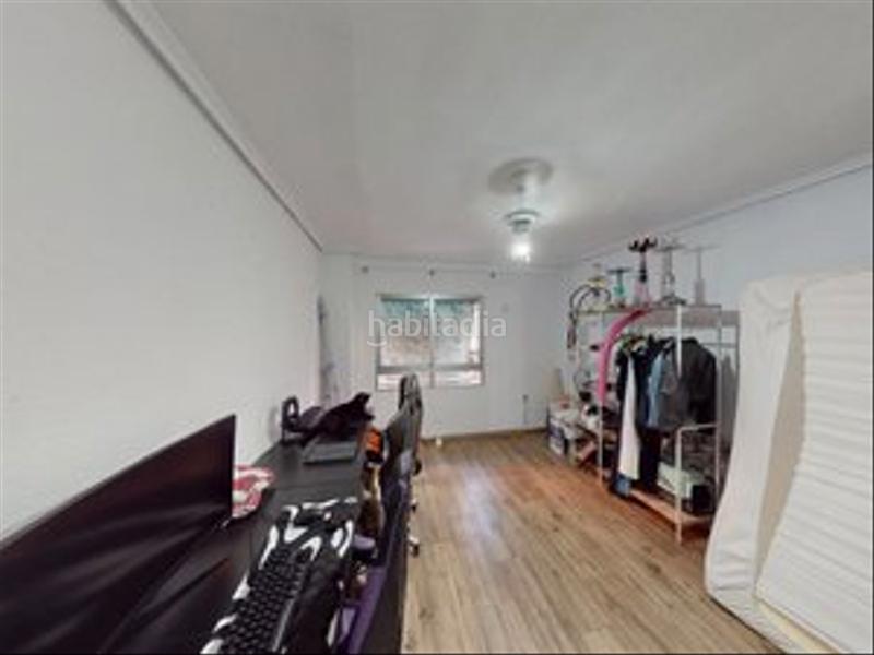 Foto 51f48098-1e33-4dc0-b6cd-59d7cc13a6e3. Etagenwohnung in calle general espartero 7 in Nou Alacant Alicante