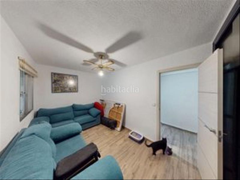 Foto f5b45cc9-2c06-4280-93dd-4f4691c581ac. Etagenwohnung in calle general espartero 7 in Nou Alacant Alicante