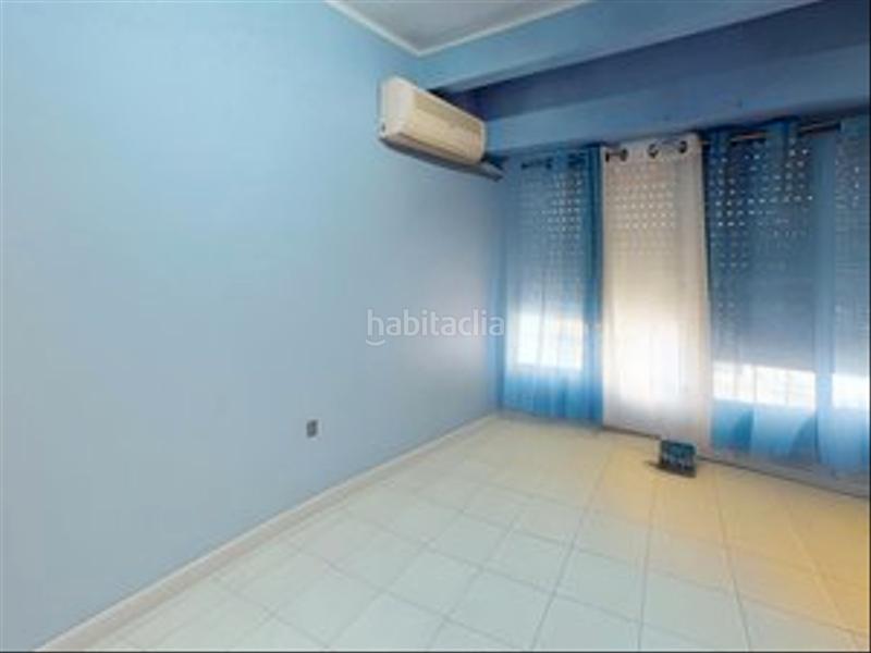 Foto 123dfe81-e922-4c48-9cec-f499e2e3924b. Flat in calle pinoso 12 in Carolinas Altas Alicante