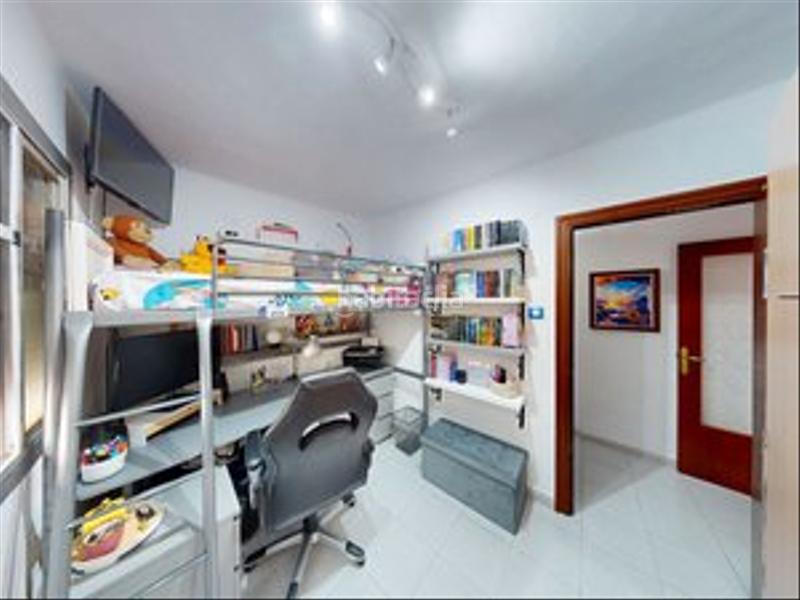 Foto 5fcdf3c0-899e-4b75-b4a5-5eff1428743a. Flat in calle pinoso 12 in Carolinas Altas Alicante