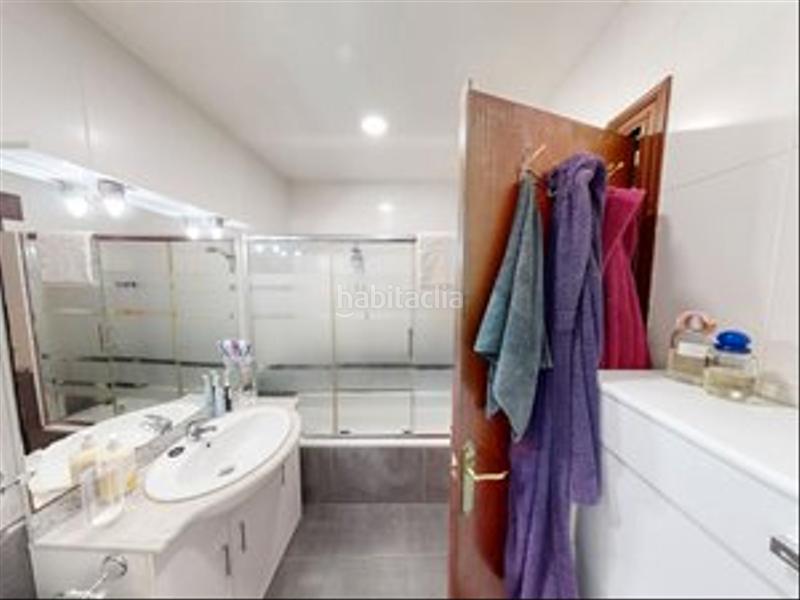 Foto 67d06ff2-0bf1-4ee6-838f-654f32b2b32f. Flat in calle pinoso 12 in Carolinas Altas Alicante