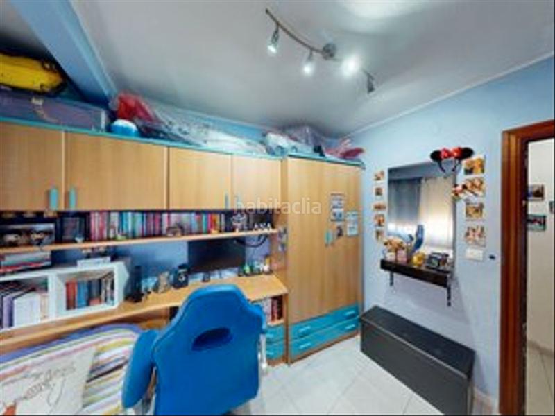 Foto 6b055999-2a9c-4adc-8745-12a185d53c8f. Flat in calle pinoso 12 in Carolinas Altas Alicante