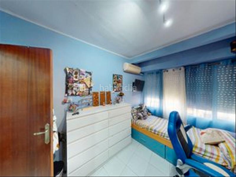 Foto 70b2d11c-9a4c-4fb7-a322-cd0dabef9060. Flat in calle pinoso 12 in Carolinas Altas Alicante