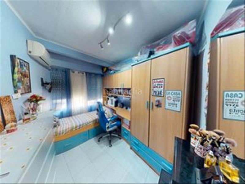 Foto cd949370-49bc-48fc-b921-06995ef6c28a. Flat in calle pinoso 12 in Carolinas Altas Alicante