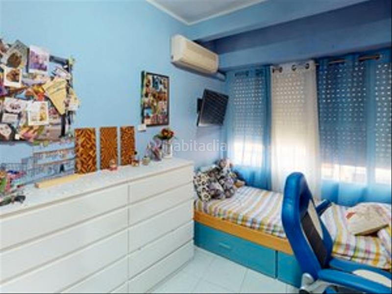 Foto d9f8d8e6-4a00-4e78-b6f5-3412ce3dca17. Flat in calle pinoso 12 in Carolinas Altas Alicante