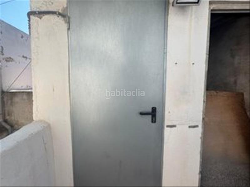 Foto 210323d1-d3d9-4536-8362-82202dcc8c17. Pis a calle pinoso 12 a Carolinas Altas Alicante