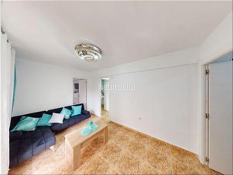 Foto 9450b011-8147-41cb-bccc-2aeacb31c38f. Pis a calle diputado josé luis barceló 12 a Nou Alacant Alicante