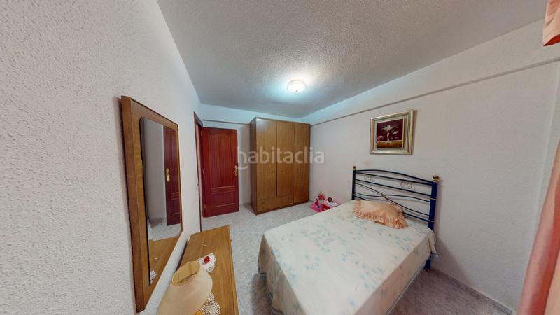 Foto 67154fec-c6d9-4940-96c5-e8eb491dfe93. Piso  en venta calle alonso cano en Carolinas Altas Alicante