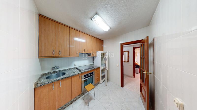Foto c2c8bc1b-9f71-4246-b9dc-6e4aca025cc6. Piso  en venta calle alonso cano en Carolinas Altas Alicante