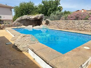 Xalet a Almendralejo. Chalet en venta