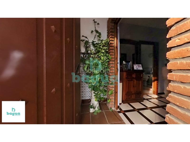 Foto 87b4f3a7-6ffe-4251-af05-d22225ff84b3. Chalet  en venta en Almendralejo