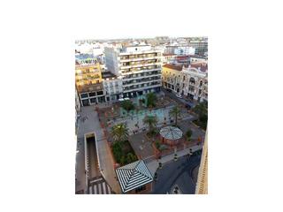 Miete Büro  N/a. Amplia oficina en alquiler en pleno centro de almendralejo