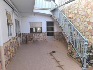Casa en Roda (La). Casa con buen�sima ubicaci�n