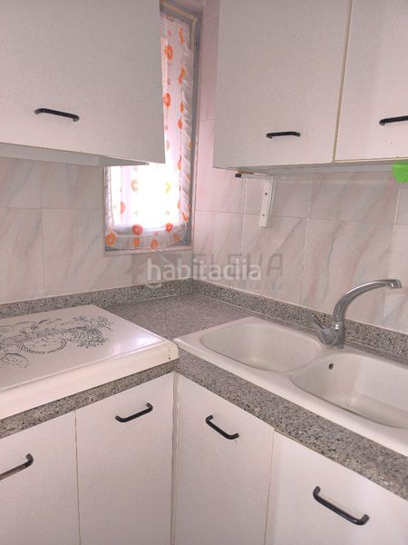 Foto 35e5ef37-4e41-4aa8-aa2a-999af03b3761. Casa amb xemeneia calefacció a Roda (La)
