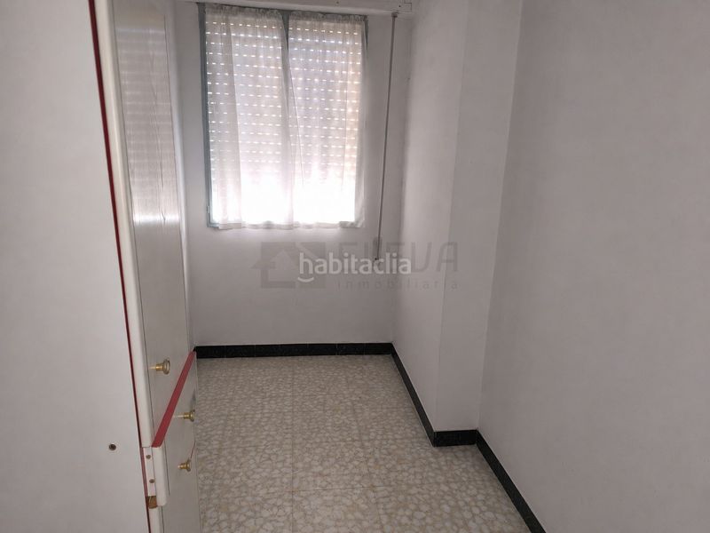 Foto bf594e78-bf25-4f3b-8e0b-29580ed14ff3. Casa amb xemeneia calefacció a Roda (La)