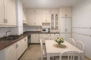 Piso en Roda (La). Piso independiente con garaje