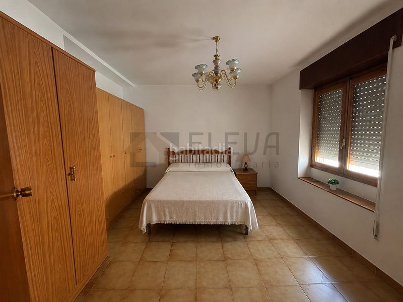 Foto 937fb09e-831c-463d-ac52-30b077fa9865. Casa amb xemeneia a Roda (La)