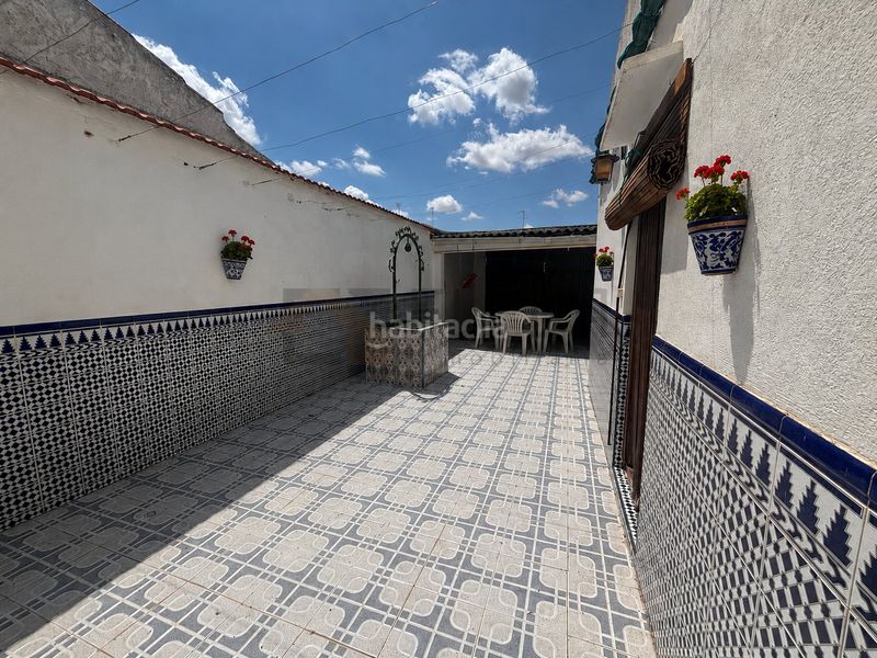 Foto e9bcfe15-28a9-444b-b1de-a5143b4de198. Casa amb xemeneia a Roda (La)