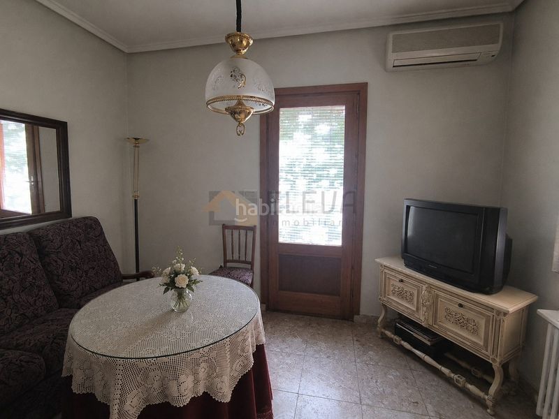 Foto 6189d7d2-806d-4fc3-a395-fb34020f2793. Casa amb calefacció aparcament a Roda (La)