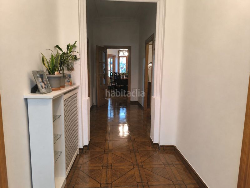 Foto 7b0588e5-3954-4bee-845e-affc9d7e9e60. Casa amb xemeneia calefacció a Roda (La)