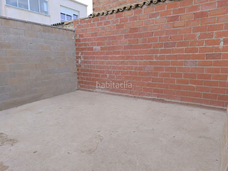 Foto 97940457-59c2-4033-8028-640e32aad295. Casa amb xemeneia calefacció a Roda (La)