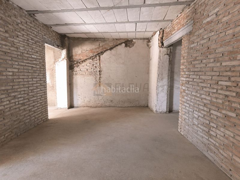 Foto 3bbfba02-c789-436c-9dd6-e83842041314. Casa  con salida a dos calles en Roda (La)