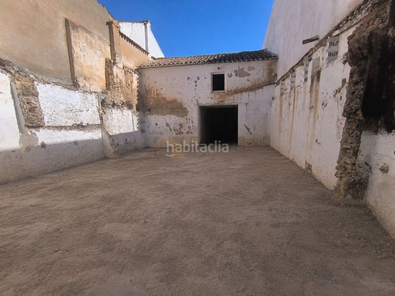 Foto 73df2065-29fc-4751-8122-dacc86590abe. Casa  con salida a dos calles en Roda (La)