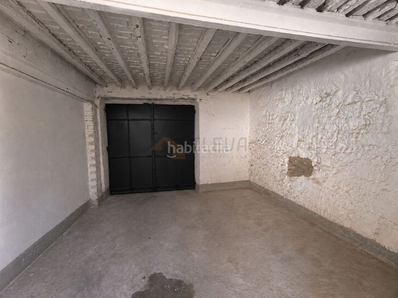 Foto a7e87735-86c2-429f-9938-b6ac01531463. Casa  con salida a dos calles en Roda (La)