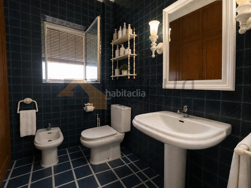 Foto 3d583920-2987-4c8e-bde0-58c292607a77. Casa adossada amb calefacció aparcament a Roda (La)