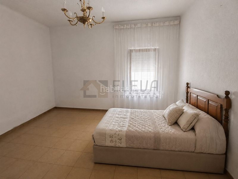 Foto 802ab454-43e5-4eeb-9146-08f991a5ebd5. Casa adossada a Roda (La)
