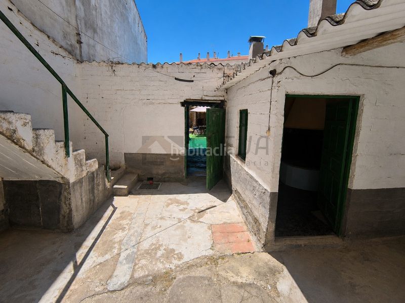 Foto b07ca1a0-8895-4929-b76e-6d555d1eab6b. Casa adossada a Roda (La)