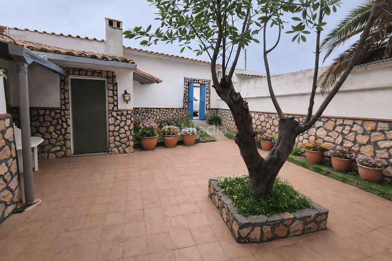 Foto ee7dff78-511b-4f10-b9c6-62c51d99cf57. Casa amb xemeneia a Sisante