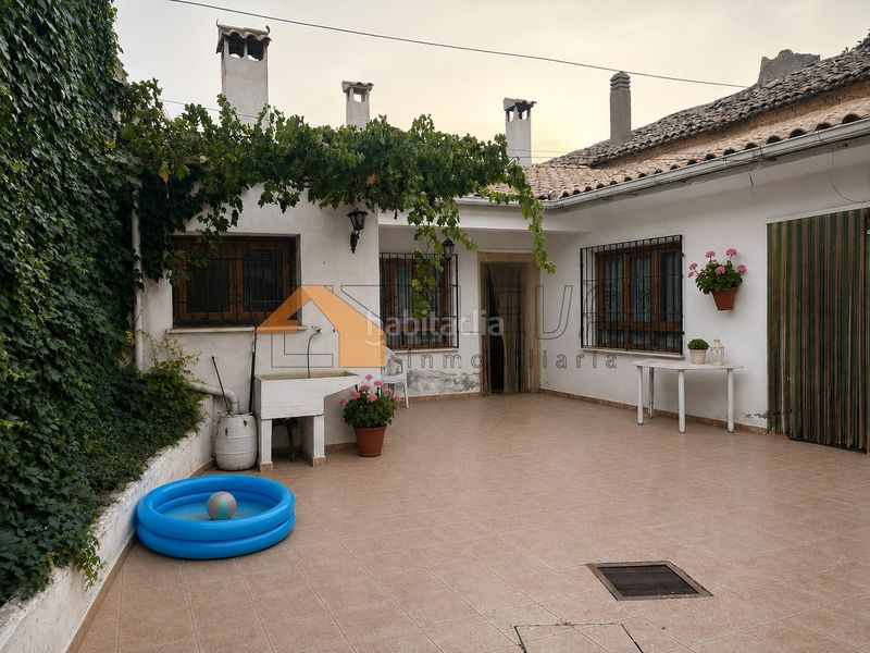 Foto 67a5760a-93ce-46a9-908e-d3517d787068. Casa amb xemeneia calefacció aparcament a Fuensanta