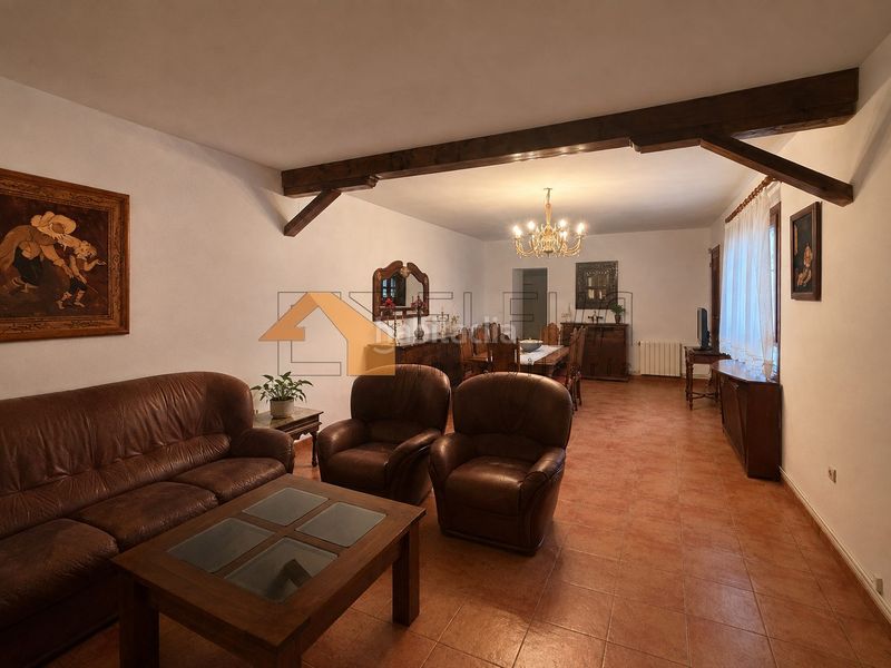 Foto bbda9e47-bb0e-4de6-ade5-9a6a24ea8a8a. Casa amb xemeneia calefacció aparcament a Fuensanta