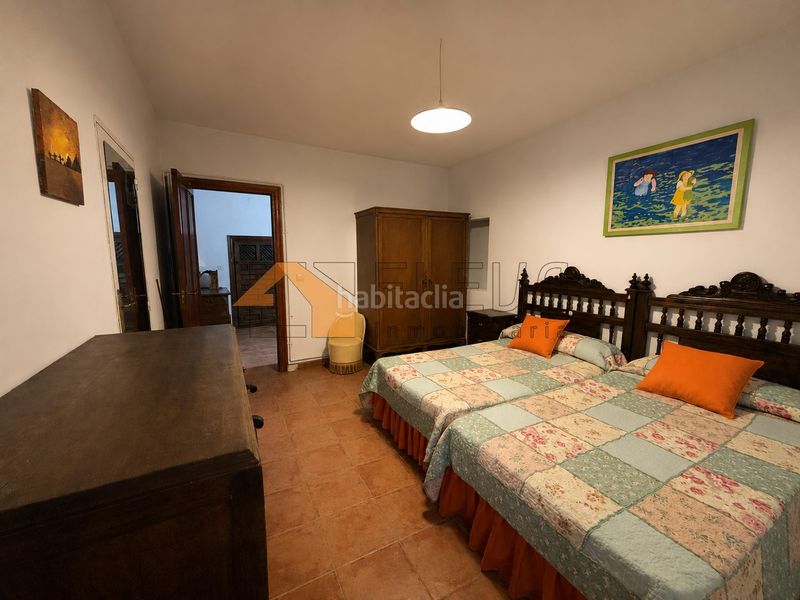 Foto d1c1fbf9-7493-4e7d-b5d3-1396d06395a8. Casa amb xemeneia calefacció aparcament a Fuensanta