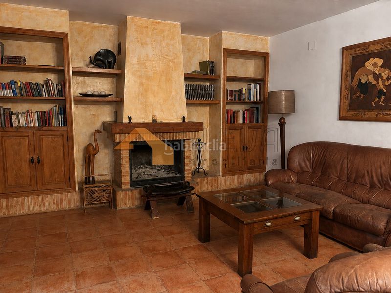 Foto f4eb6ff4-8e7e-44d3-9f02-1b6d04edbb7a. Casa amb xemeneia calefacció aparcament a Fuensanta