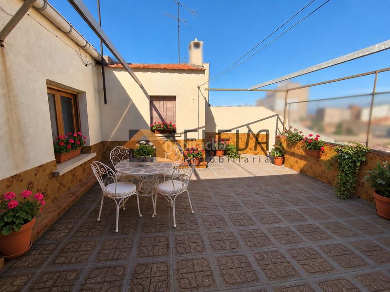 Foto f86bf57d-2c13-4f62-9d1d-bba700f3ebca. Casa amb calefacció aparcament a Roda (La)