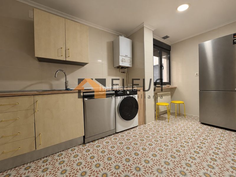 Foto 54988c3b-f86a-46c7-b955-a6e88adb494b. Appartement mit heizung parking in Roda (La)