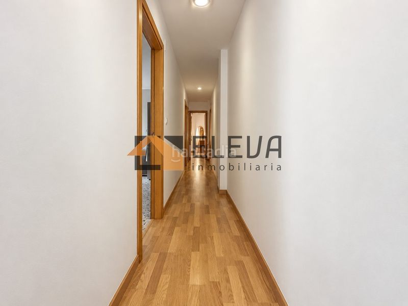 Foto a7ea8877-7052-4648-a7ff-1514a7a61079. Appartement mit heizung parking in Roda (La)