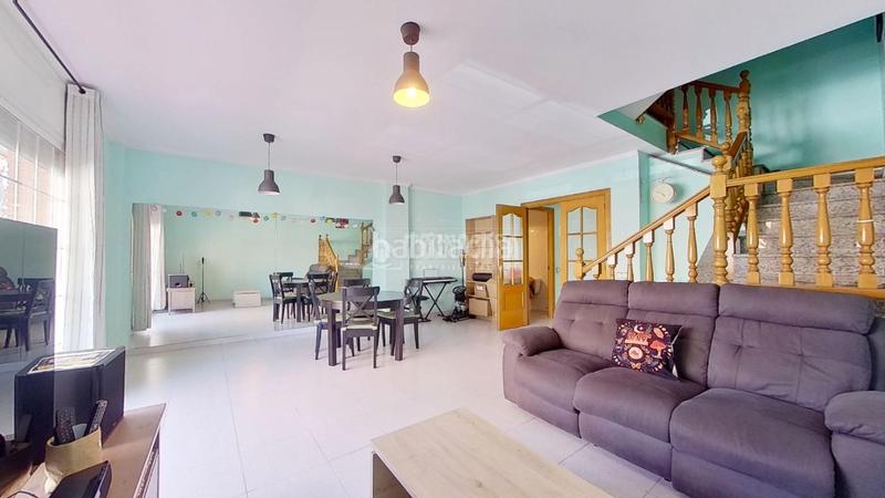 Foto 0b378c5e-15ba-439d-856c-873cbbb91791. Casa pareada casa en venta en Centre-Eixample-Can Llobet Barberà del Vallès