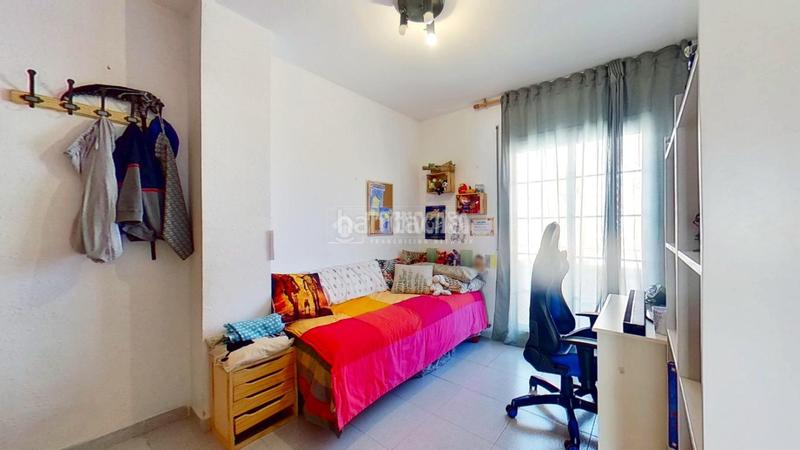 Foto 0e414af2-1547-4c85-a86d-d8c84e29b3c6. Casa pareada casa en venta en Centre-Eixample-Can Llobet Barberà del Vallès