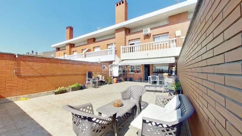 Foto 1503b310-7473-44b9-8250-f81ff23d7bc2. Casa pareada casa en venta en Centre-Eixample-Can Llobet Barberà del Vallès