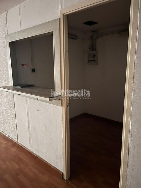 Foto b39f3b2d-1ac7-403c-b82c-e4ffebd52a8a. Geschäftsraum in Centre-Eixample-Can Llobet Barberà del Vallès